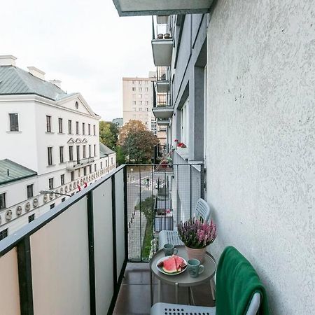 Piekne, Przestronne Mieszkanie Przy Placu Teatralnym. 华沙 外观 照片